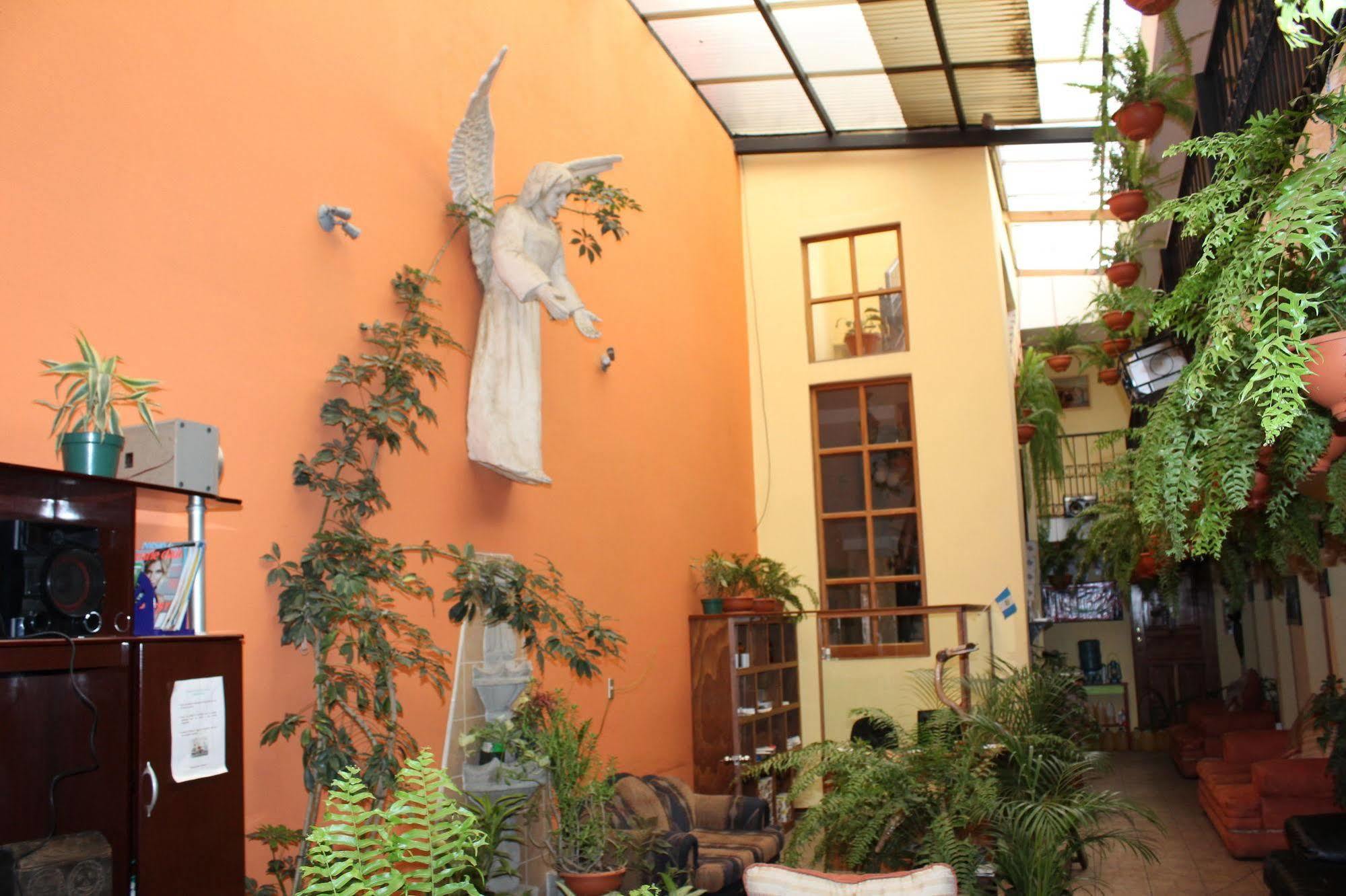 Hotel Kasa Kamelot Quetzaltenango Exterior photo