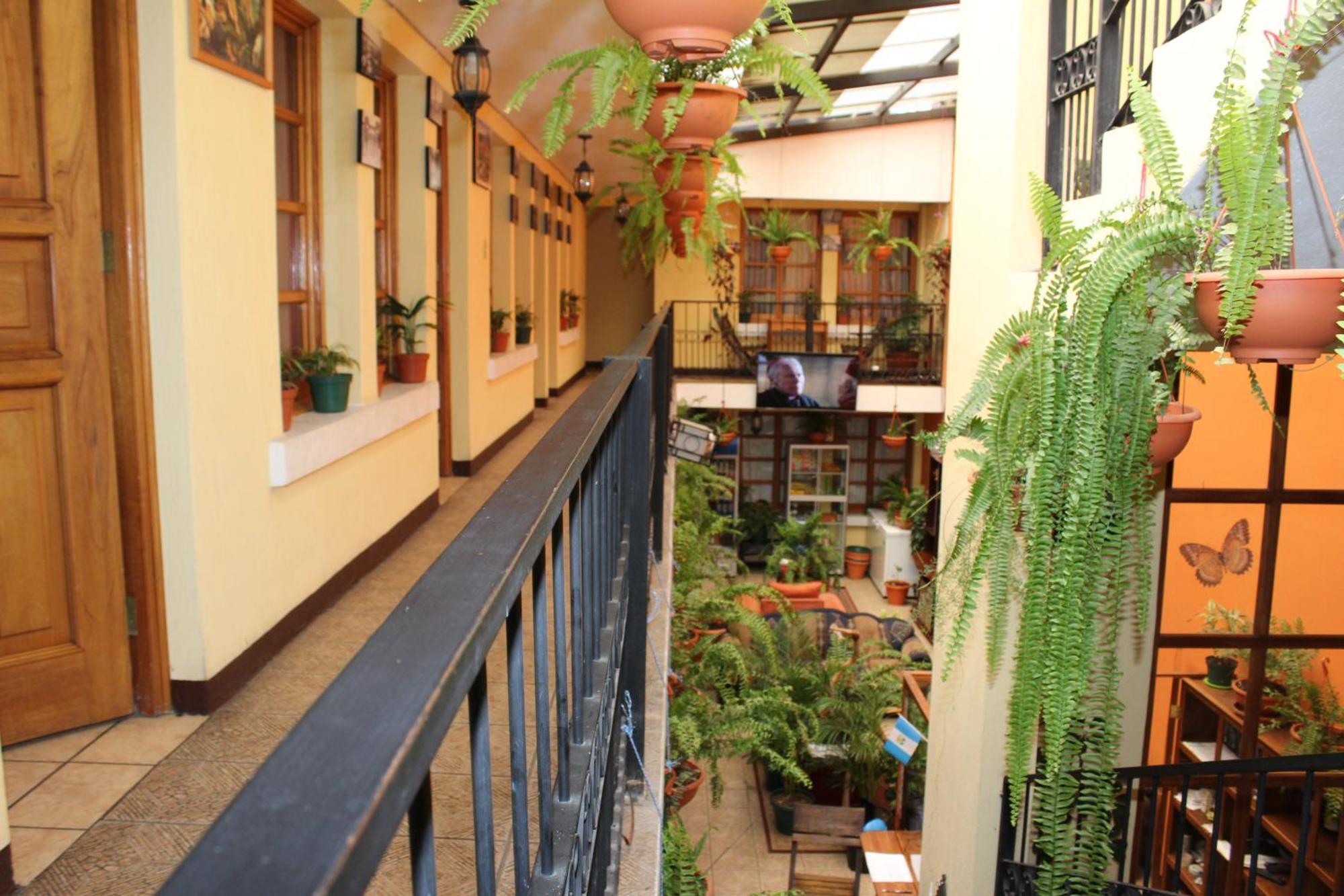 Hotel Kasa Kamelot Quetzaltenango Exterior photo